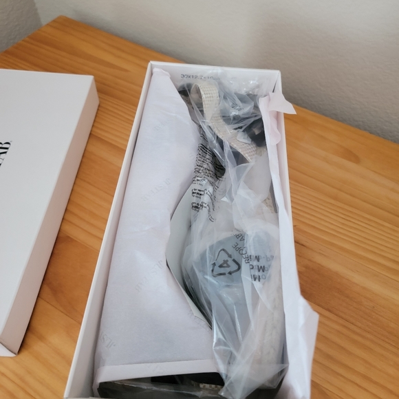 JustFab, Flat sandals, Black and Raffia, Size, 10 - Picture 4 of 6